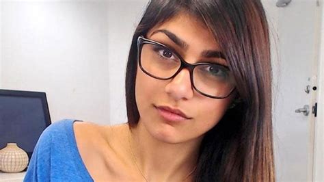 Vídeos pornôs com Mia Khalifa 